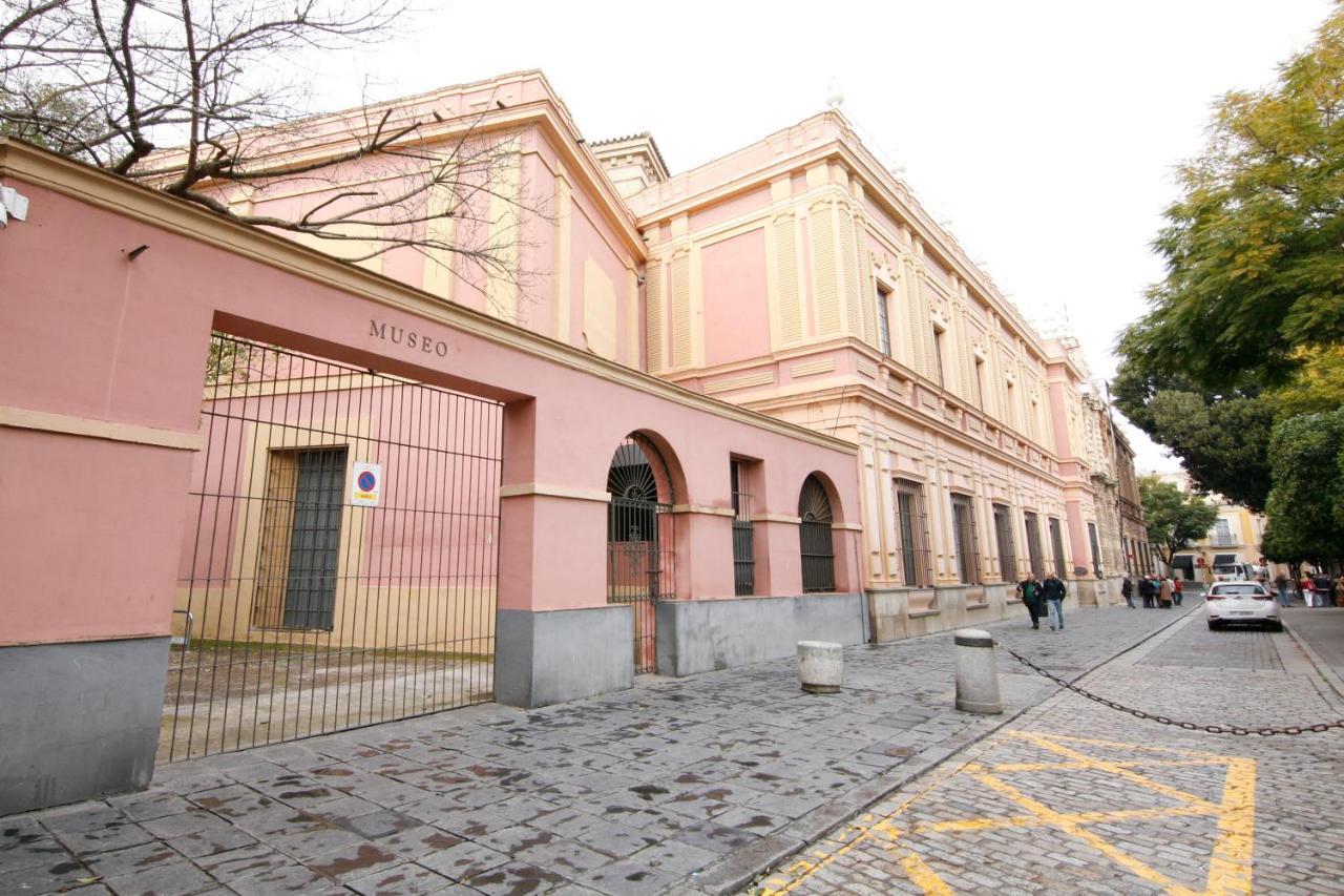 Hostal Paco'S Seville Exterior photo